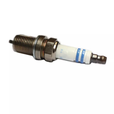 Bus Car Model Bus Spark Plug for Higer Bus 1000450457 Natural Gas LNG CNG Engine