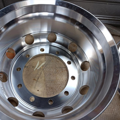 143.1mm PCD Concave Design Aluminum Alloy Wheel for Zhongtong Bus Replacement Parts
