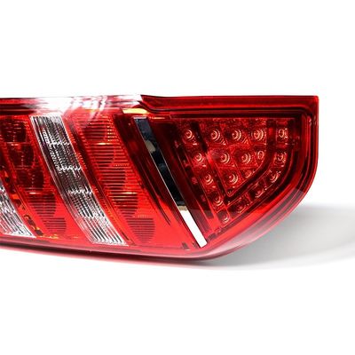 2005 Rear Right Tail Light 4133-00217 for Kinglong Higer Bus Parts Year 2005 and Later
