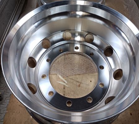 Bus Truck Parts Silver Alloy Wheel for Zhongtong Bus Perfect Fit and Performance