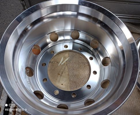 Bus Truck Parts Silver Alloy Wheel for Zhongtong Bus Perfect Fit and Performance